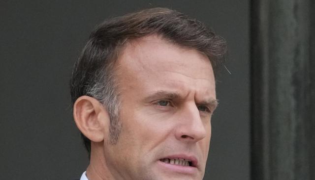 Macron (Foto Lapresse) Macron (Foto Lapresse)