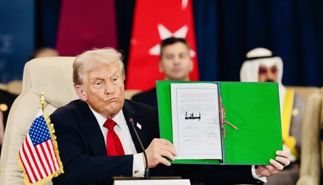Trump, accordo di pace per Gaza (Foto Lapresse) Trump, accordo di pace per Gaza (Foto Lapresse)