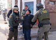 Trump manda l'Ice a casa, via 700 agenti da Minneapolis. E annuncia: "Eccellente telefonata con Xi"