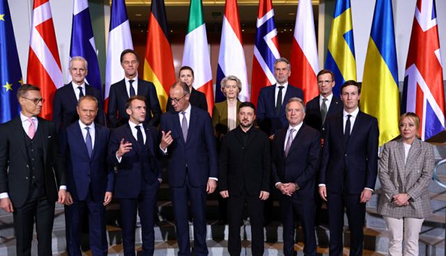 Vertice Berlino, Trump gela Zelensky: "Kiev quel territorio lo ha già perso. Pace? L'antipatia tra i due leader non aiuta"