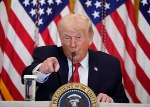 Dal film di Zalone a Trump, l'era del politicamente corretto è finita: perchè ora piace la comunicazione che punta allo stomaco prima che alla testa di Enrico Verga