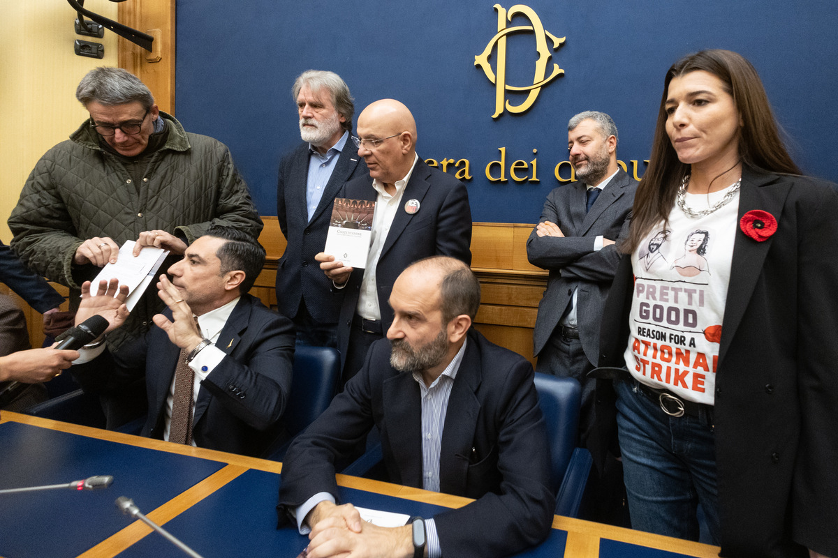 conferenza stampa su legge di iniziativa popolare ‘ Remigrazione e Riconquista’