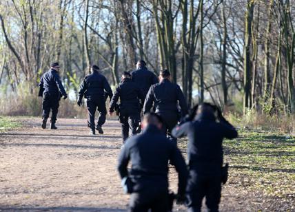 Milano, pusher ucciso durante una sparatoria con la Polizia: il proiettile potrebbe aver prima rimbalzato