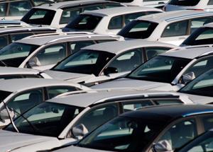 Immatricolazioni Auto: volano le BEV, ma il settore rischia il collasso