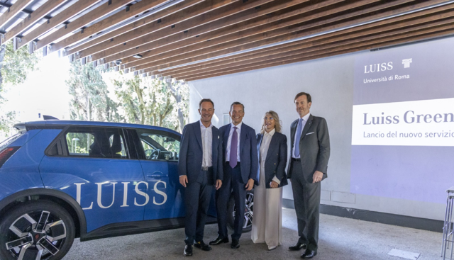 Acea, Luiss e Renault insieme per il futuro della mobilitÃ  sostenibile: al via il nuovo car sharing elettrico