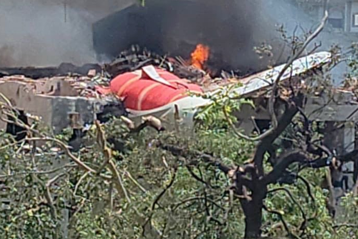 https://www.affaritaliani.it/static/upl2025/aere/aereo-caduto-inindia.jpg