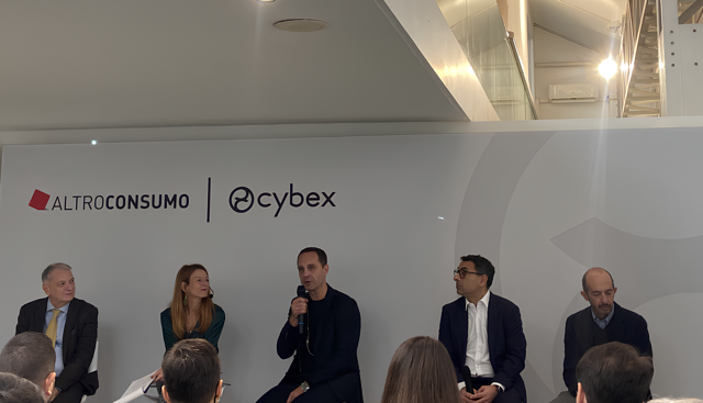 Altroconsumo e CYBEX insieme per promuovere la sicurezza dei bambini in auto