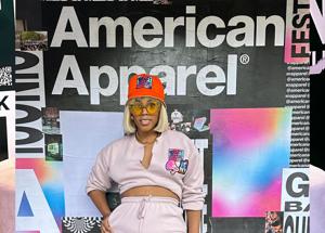 Brand o brand...elli / American Apparel, il marchio del minimal e del sesso diventato una setta: tra culto, crollo e accuse di molestie