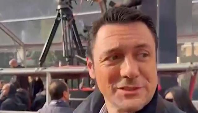 Giambruno ad Atreju per Giorgia Meloni: “Quando torno in tv? Ci sono già, non lavoro dietro le quinte"