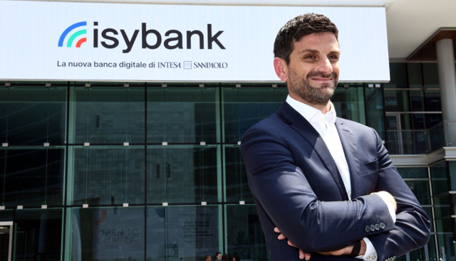 isybank: anello e braccialetto per pagare in semplicità e sicurezza. Al Salone dei Pagamenti 2025, la banca digitale di Intesa Sanpaolo ha presentato i nuovi dispositivi wearable