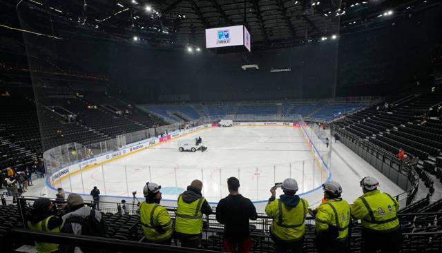 Milano Cortina 2026, stress test all’Arena Santa Giulia con imprevisto. Ma il Cio: "Siamo dove volevamo essere"