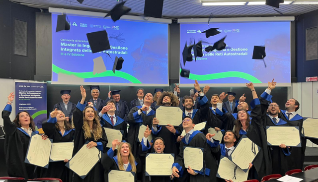 ASPI, diplomati 18 studenti del Master â€œIngegneria e gestione integrata delle reti autostradaliâ€: al via la quarta edizione