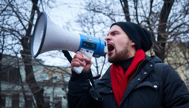 Il Paradosso della Tolleranza: come l'estremismo usa la libertÃ  di parola per abolirla