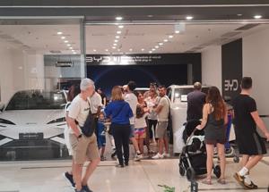 BYD fa il pieno in concessionaria: 1.000 visite e incentivi record