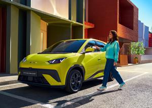 BYD entra nella top 20 auto Italia: record di vendite a luglio