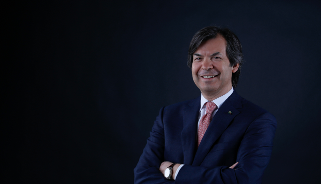 Intesa Sanpaolo, semestre record: superati gli obiettivi del Piano sociale 2022-2025