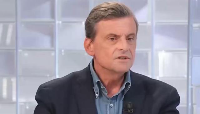 Epstein, Calenda attacca: "Predatori ai vertici di finanza e politica, ripulire l’Occidente fino all’ultimo nome"