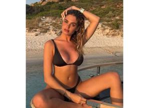 Stefano De Martino e il video hot finito online: chi è Caroline Tronelli, la ragazza normale che ha conquistato il suo cuore