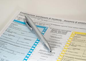 Assicurazioni e incidenti stradali: dal 1Â° luglio il CAI si compila online con SPID