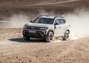 Dacia Duster Hybrid-G 150 4Ã—4: in Agafay il SUV che va davvero