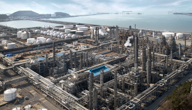 Enilive: avviata la costruzione del primo impianto HVO/SAF in Corea del Sud per una produzione sostenibile di biocarburanti