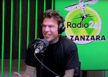 Fedez contro Sinner: "Italiano con l'accento di Adolf Hitler". E scoppia la bufera, il consigliere di Fdi presenta l'esposto in procura