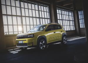 Salone Bruxelles 2026: FIAT svela le novitÃ  tra Hybrid ed Elettrico