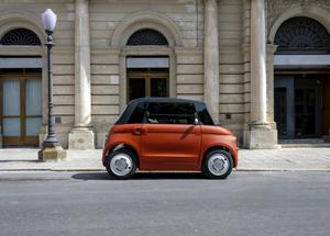 Topolino si accende di Corallo: piÃ¹ stile in cittÃ  e cruscotto digitale