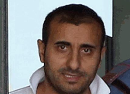 Garlasco, chi è Flavius Savu, l’uomo che diceva: “Farò la fine di Chiara Poggi”. Dai ricatti al Santuario della Bozzola alla fuga in Svizzera