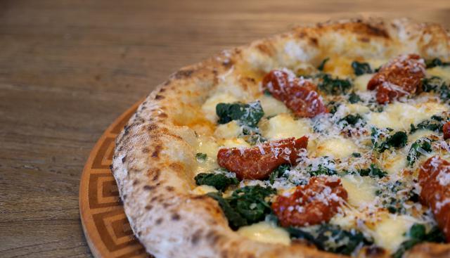 Danilo Brunetti di Giolina e Pierangelo Chifari di Archestrato di Gela insieme per Pizza Week Milano 2025