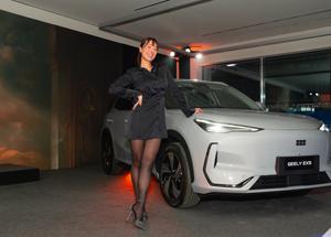 MasterChef 14: Anna Zhang sceglie la tecnologia di Geely EX5