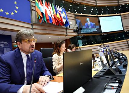 Ue, l'allarme di Guidesi (Lombardia): "A rischio la funzionalità delle Regioni e la crescita economica"
