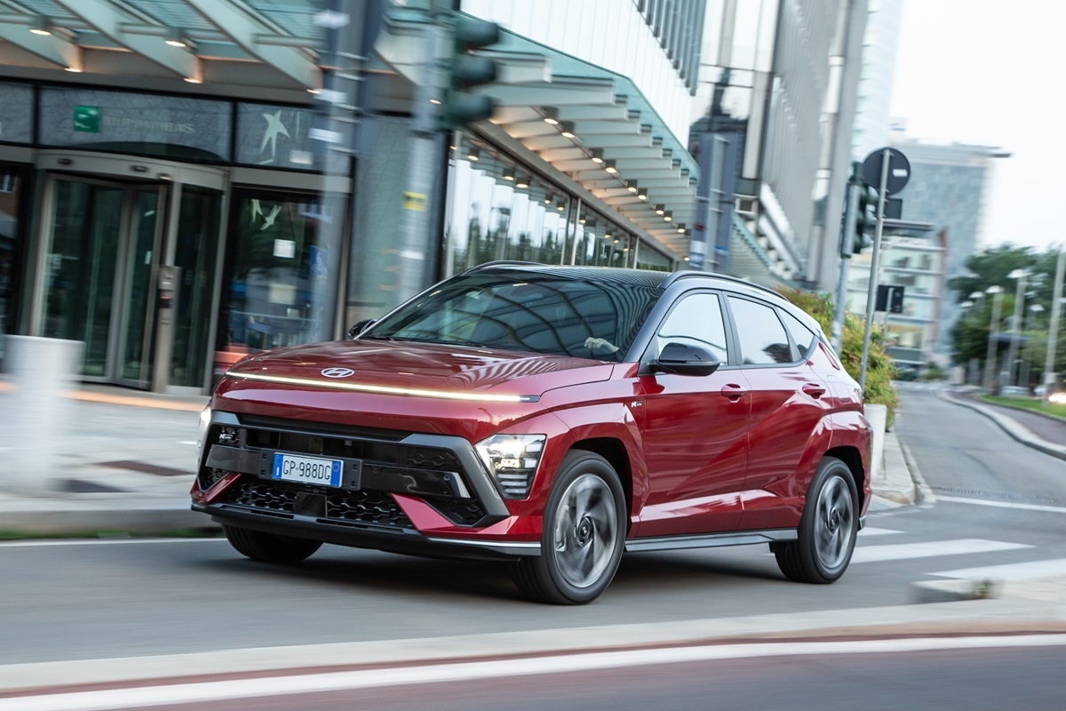 https://www.affaritaliani.it/static/upl2025/hyun/0003/hyundai-kona-011.jpg