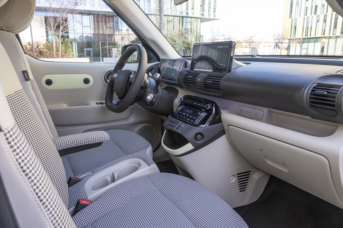 Hyundai Inster: piccola fuori, grandissima dentro