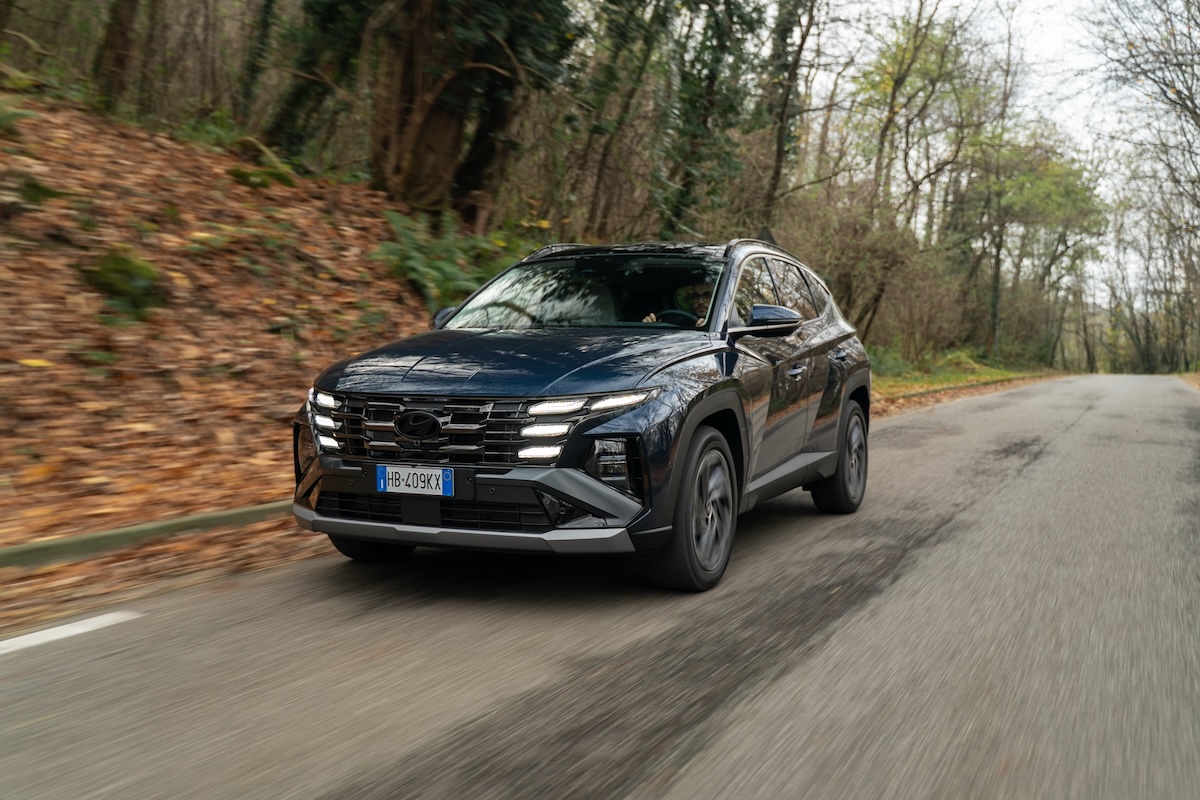 Hyundai rende “smart” la frenata rigenerativa: più comfort, più autonomia