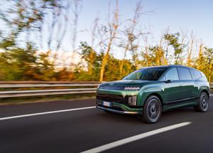 Hyundai rende â€œsmartâ€ la frenata rigenerativa: piÃ¹ comfort, piÃ¹ autonomia