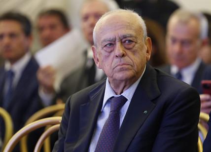 Paragon, anche Caltagirone ha ricevuto il messaggio su WhatsApp: "Sei stato spiato"