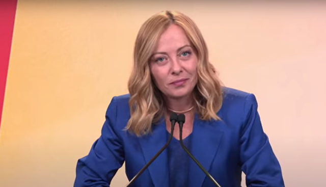 Meloni da Vespa avvisa Forza Italia: "Ius scholae? Non è nel programma, occupiamoci di altro. Tax credit? Scandaloso, buco da 7 mld in soli otto anni"- VIDEO