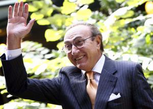 Pippo Baudo, l'ereditÃ  divisa equamente tra i figli e la storica segretaria: ecco a quanto ammonta