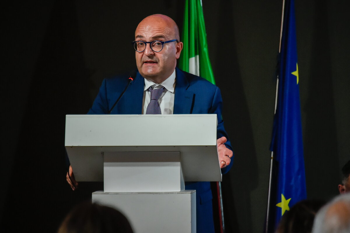 Il Pd smonta la manovra di Meloni: "Austera e senz'anima. L'unica novità è l'aumento delle spese militari in ossequio a Trump"
