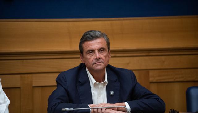 Carlo Calenda, Segretario di Azione  