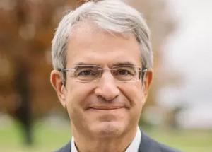 Manager/ Chi Ã¨ Laurent Freixe, il Ceo di NestlÃ© silurato per una scappatella in ufficio. Kiss-cam? No, beccato dagli 007