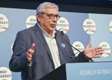 Appalti pilotati in Sicilia, la Procura chiede l'arresto dell'ex governatore Cuffaro e del senatore di Noi Moderati Romano