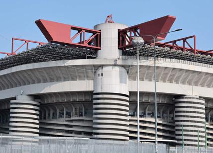 San Siro ora è di Milan e Inter: firmato il rogito per la vendita. Ma la Procura apre una indagine per turbativa d'asta
