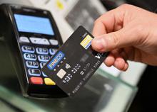 Italiani più sicuri sul proprio futuro, ma sull’economia... Si risparmia meno, si investe con cautela