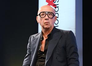 Manager / Chi è Marco Bizzarri, l'architetto della rinascita di Gucci chiamato a guidare la transizione della maison Armani