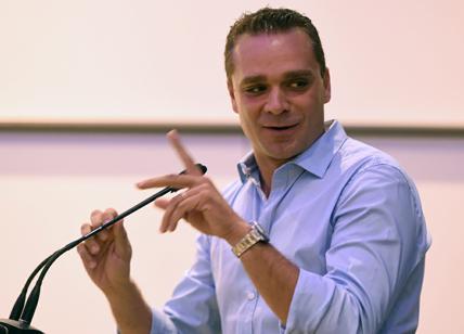 Dalla politica al carcere alla falegnameria. Storia di ordinaria ingiustizia. L'intervista a Tatarella