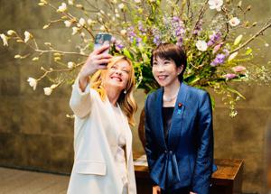 Meloni e Takaichi, due donne alla guida della nuova destra. E ora il mondo guarda all'asse Roma-Tokyo di Matteo Castagna