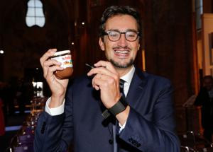 Manager/ Chi è Giovanni Ferrero, l'uomo più ricco d'Italia che ha ereditato l'impero della Nutella