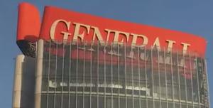 insegna Generali pericolante